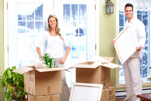 Accepted payment methods for Man With A Van Kilburn